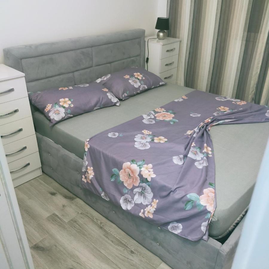 Mimoza Appartament Golem  Kültér fotó